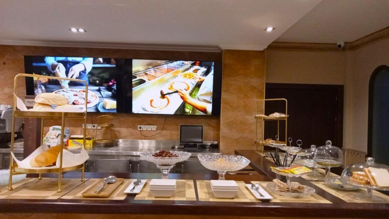 Hotel Sol Sanlucar Sanlúcar la Mayor المظهر الخارجي الصورة